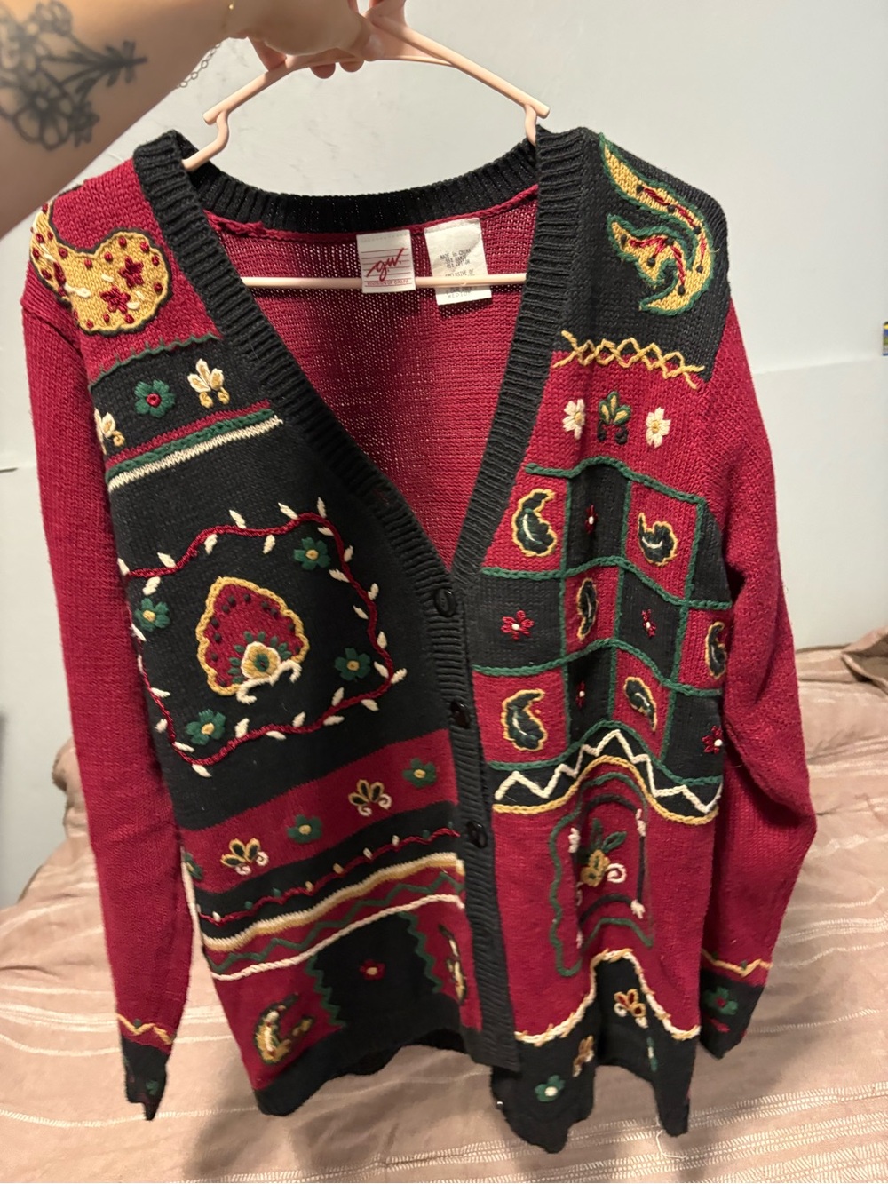 Red Embroidered Patchwork V‑Neck Cardigan Sweater
